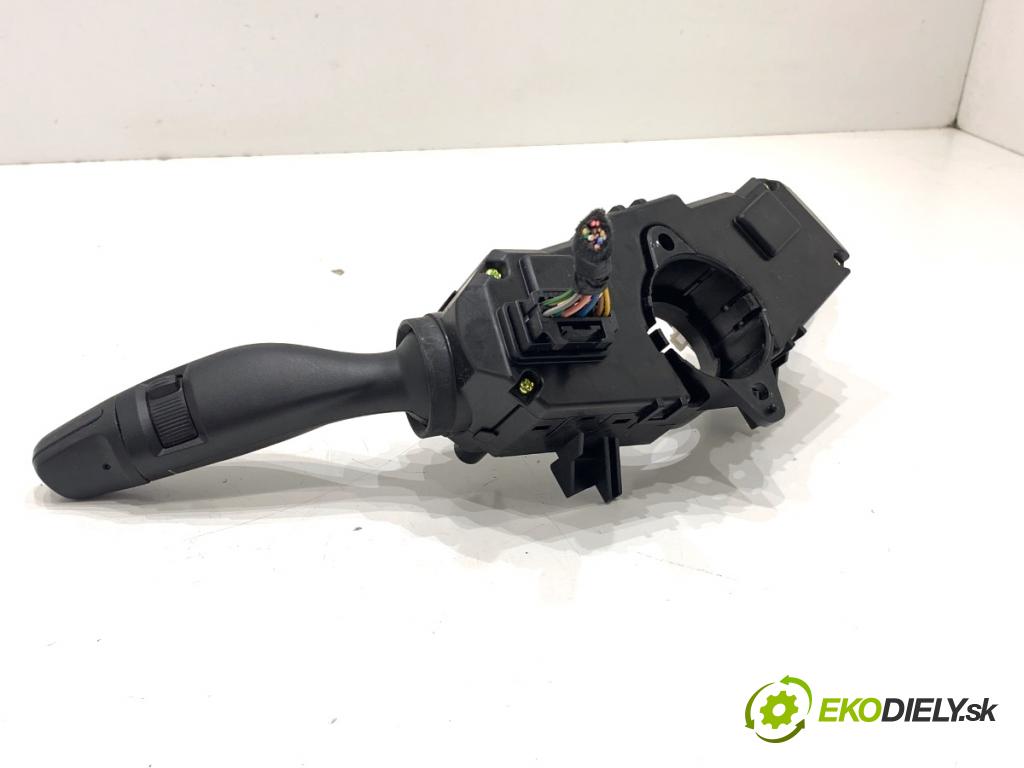 HYUNDAI TUCSON SUV 2015 130 kW 1.6 T-GDi 1591 Prepínač kombinovaný 93403-D3950 (Prepínacie páčky pod volantom)