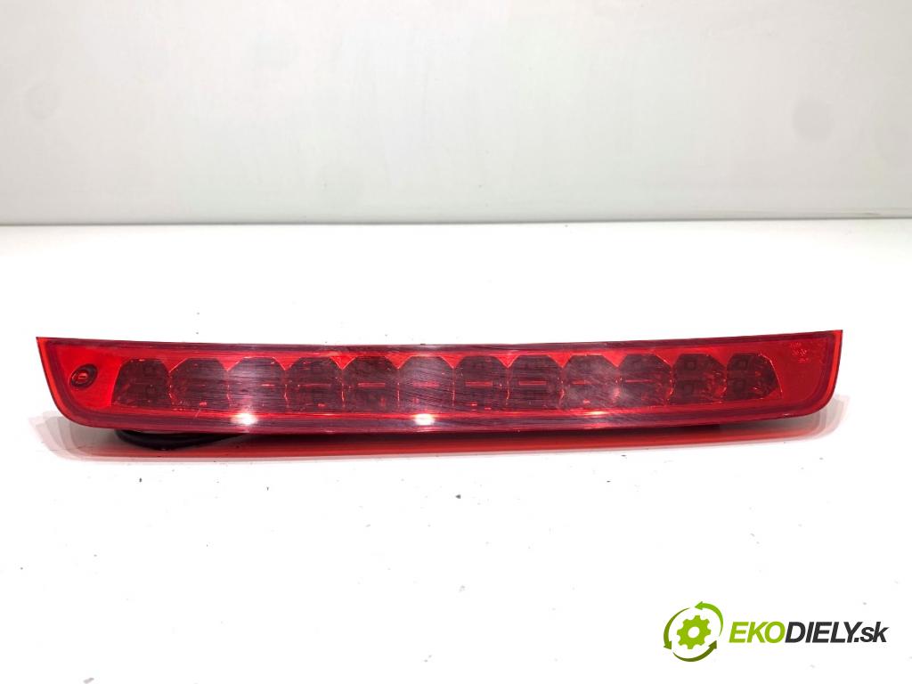 HYUNDAI TUCSON SUV 2015 130 kW 1.6 T-GDi 1591 světlo brzdových světel 92700-D7