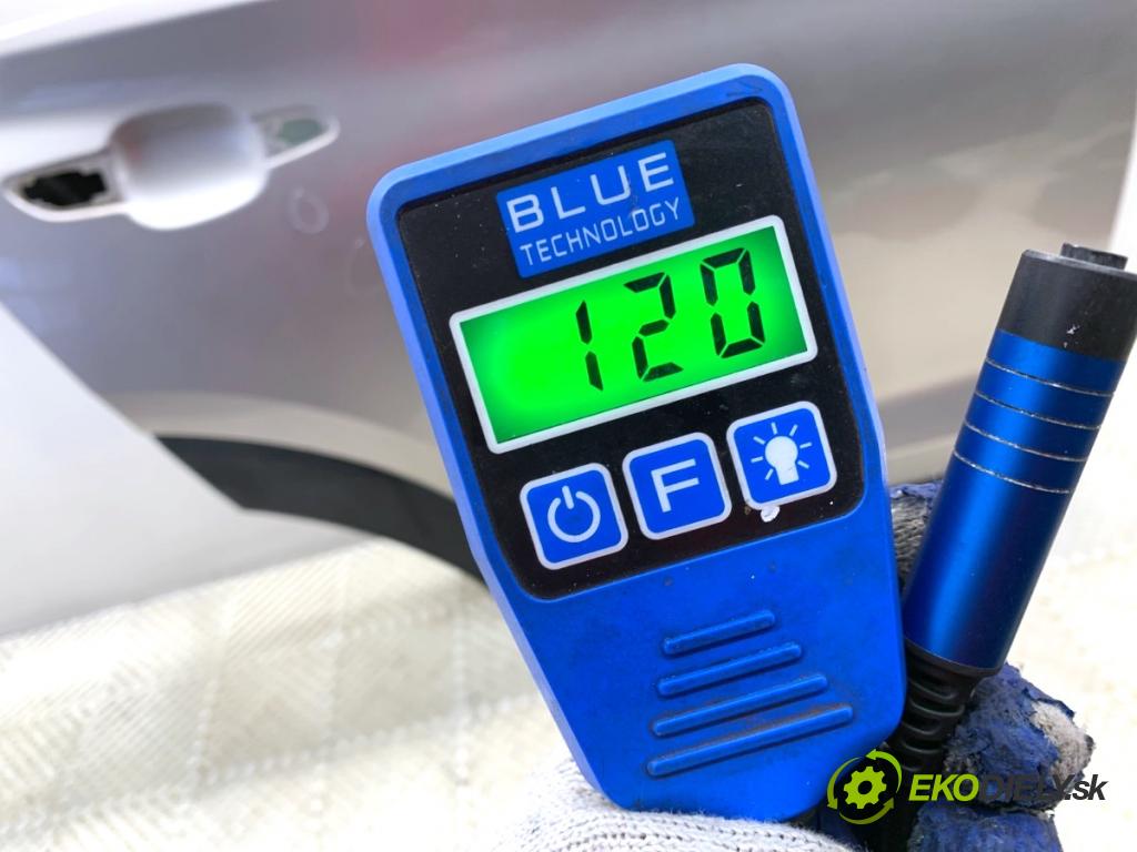 HYUNDAI TUCSON SUV 2015 130 kW 1.6 T-GDi 1591 dveře pravý zadní část Y3Y