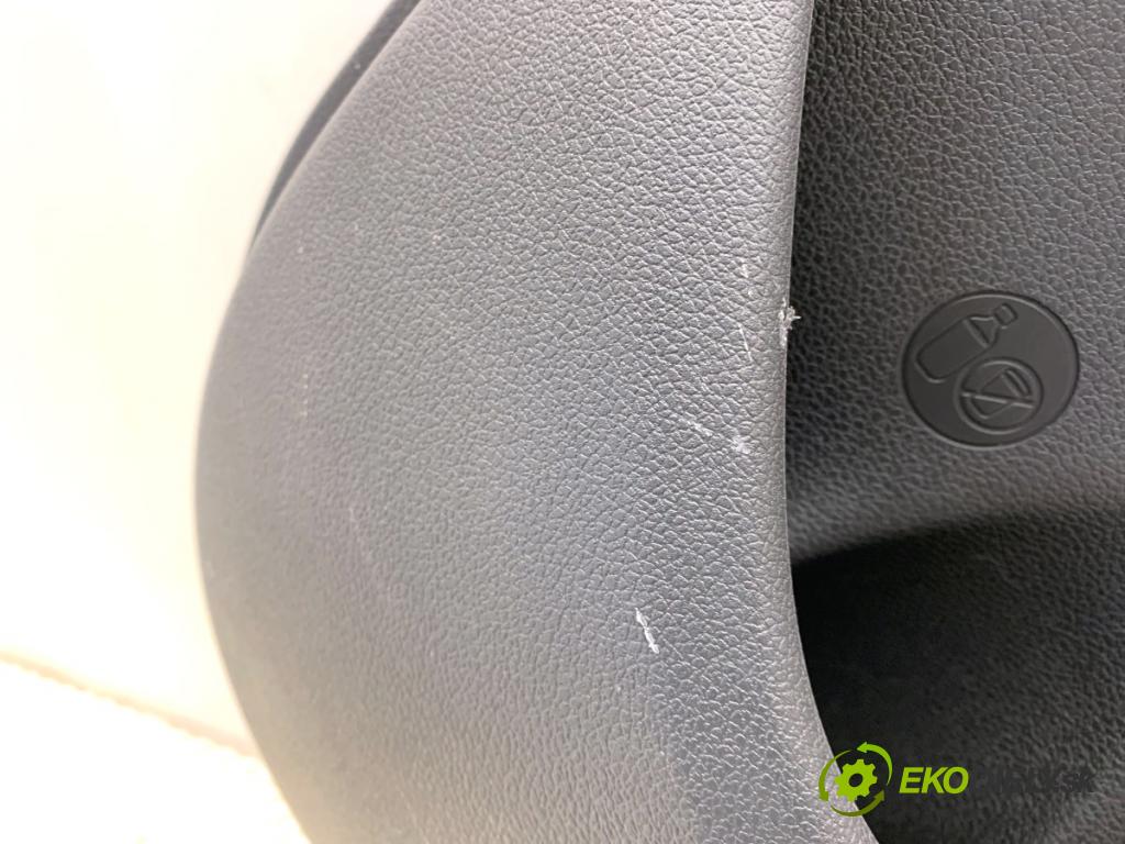 HYUNDAI TUCSON SUV 2015 130 kW 1.6 T-GDi 1591 čalúnenie Dvere pravy zad