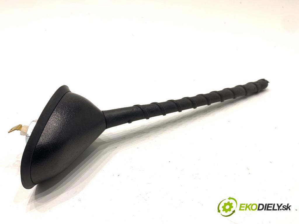 HYUNDAI TUCSON SUV 2015 130 kW 1.6 T-GDi 1591 ANTENA 96200-D3000