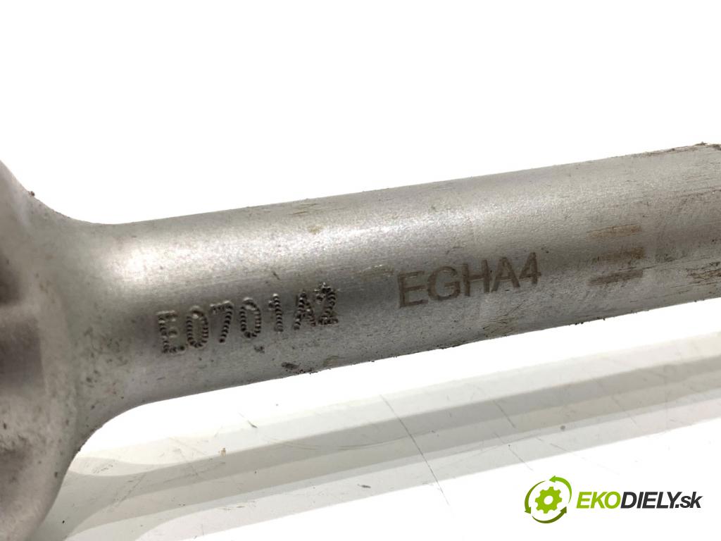 HYUNDAI TUCSON SUV 2015 130 kW 1.6 T-GDi 1591 Tyč tyče riadiacej