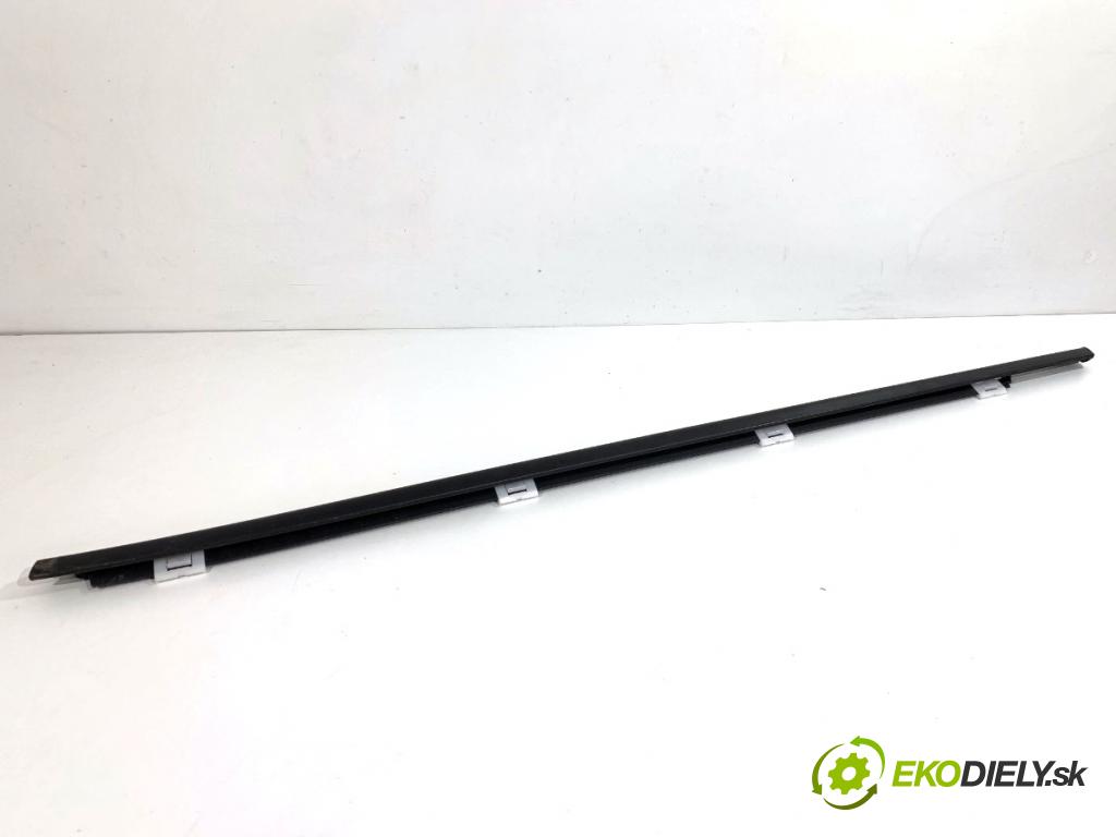 HYUNDAI TUCSON SUV 2015 130 kW 1.6 T-GDi 1591 Lišta Sbírání: predný ľavy