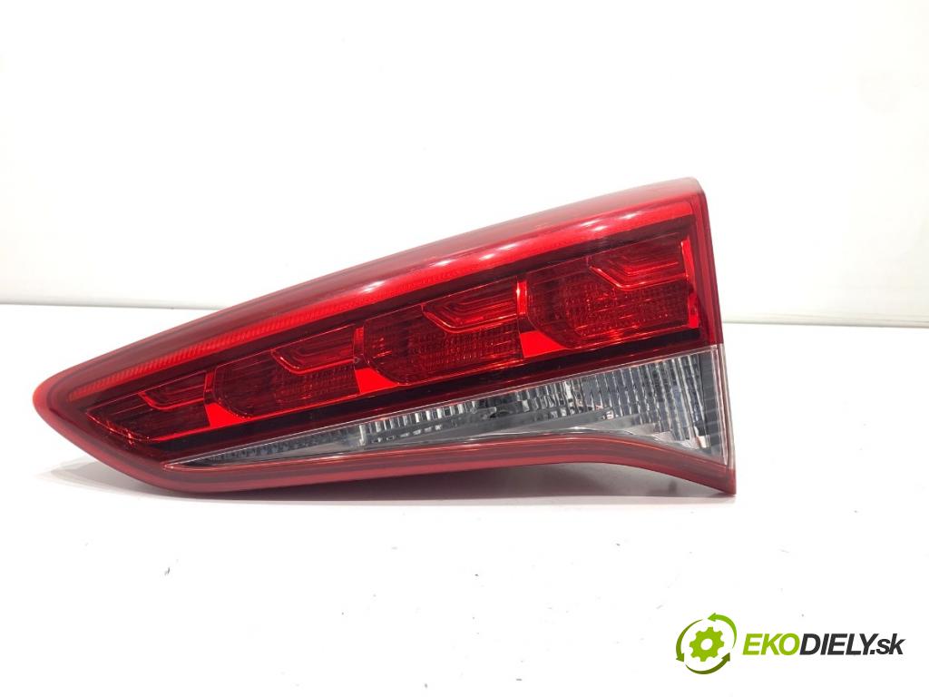 HYUNDAI TUCSON SUV 2015 130 kW 1.6 T-GDi 1591 světlo zadní část pravá vnitřní  (Klika dveří ostatní)