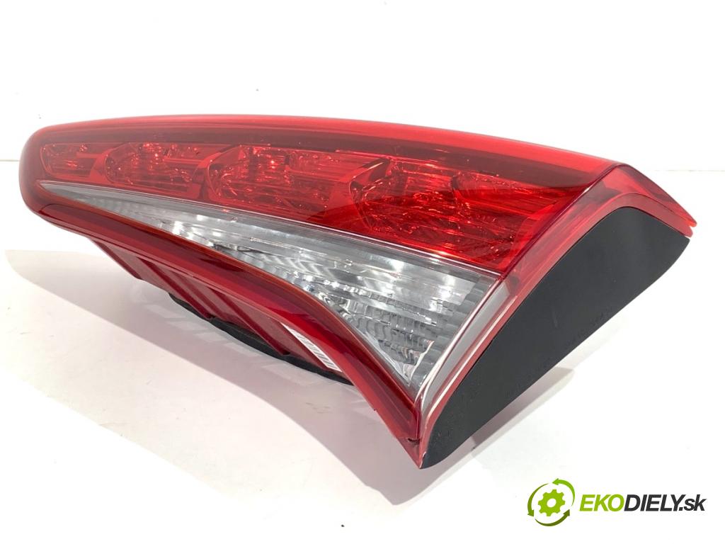 HYUNDAI TUCSON SUV 2015 130 kW 1.6 T-GDi 1591 Svetlo zad pravá vnútorná  (Kľučka dverí ostatné)