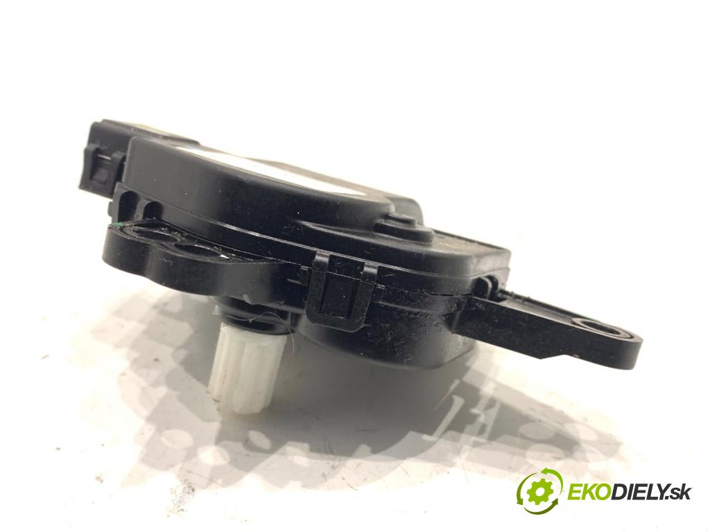 HYUNDAI TUCSON SUV 2015 130 kW 1.6 T-GDi 1591 Motor kúrenia D266-NFFAA01