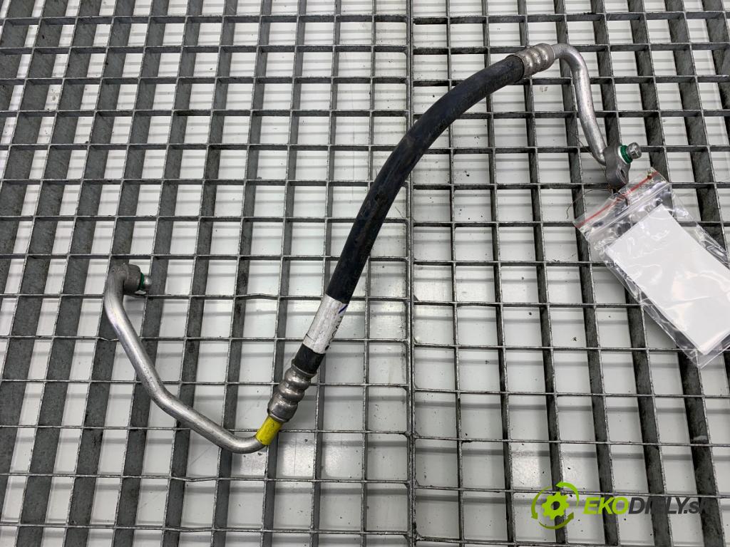 HYUNDAI TUCSON SUV 2015 130 kW 1.6 T-GDi 1591 rúrka klimatizace 97762-D7300 (Trubka klimatizace)