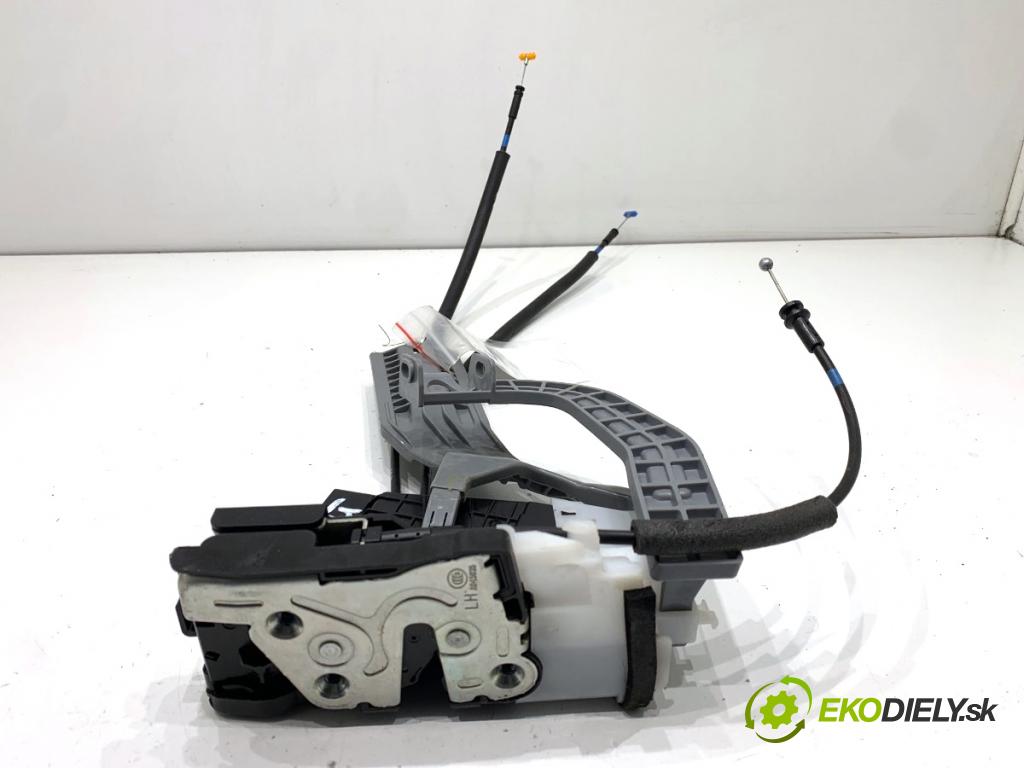 HYUNDAI TUCSON SUV 2015 130 kW 1.6 T-GDi 1591 zámok Dvere ľavy zad 81410-D7510