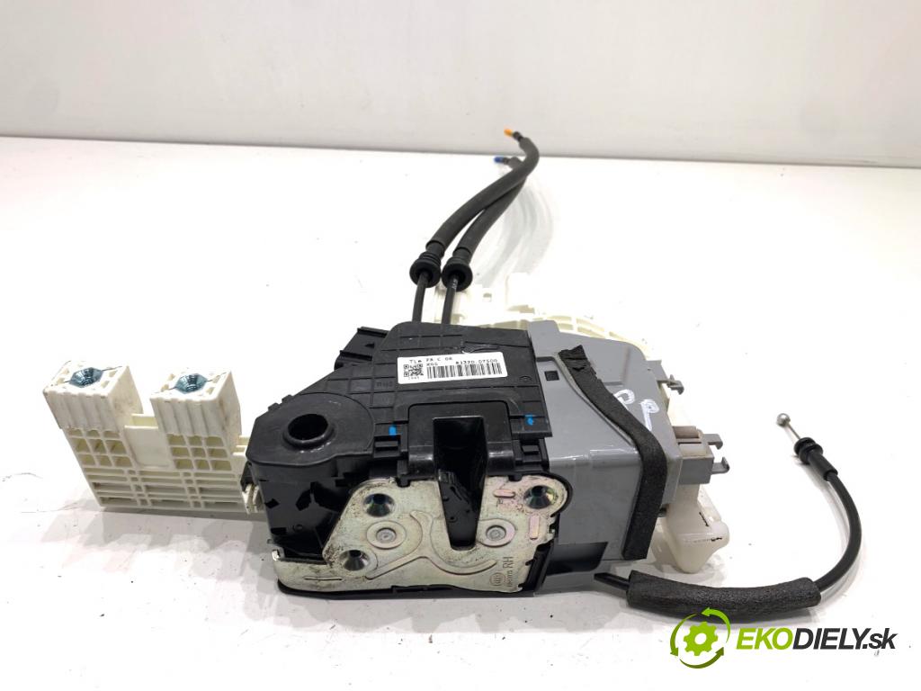 HYUNDAI TUCSON SUV 2015 130 kW 1.6 T-GDi 1591 zámok Dvere pravy predný 81320-D7500