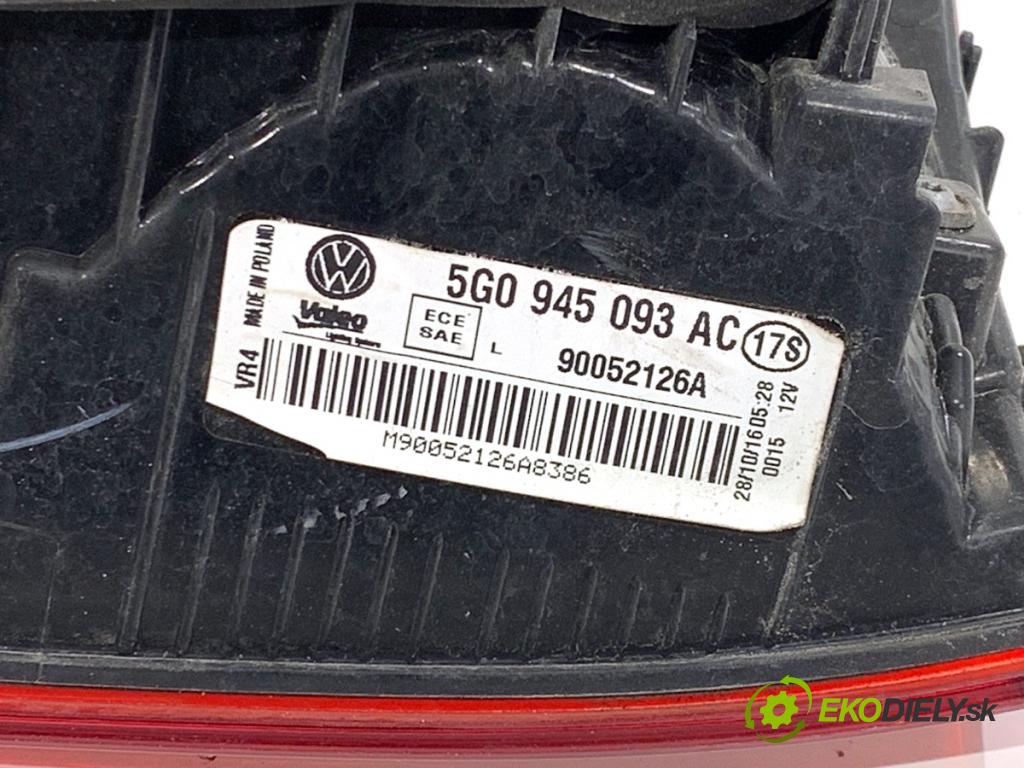 VW GOLF VII liftback 2016 92 kW 1.4 TSI 1395 světlo zadní část levá strana vnitřní 5G0945093AC (Klika dveří ostatní)