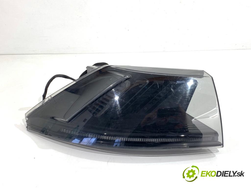 PEUGEOT 508 SW II Kombi 2019 96 kW 1.5 BlueHDi 130 1499 světlo levý zadní část 9813508680