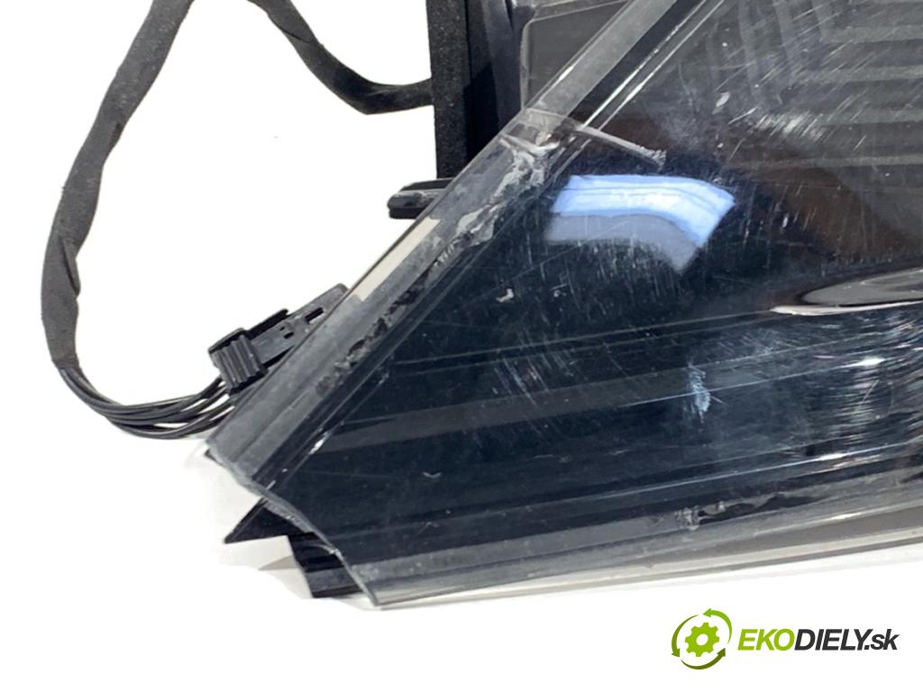 PEUGEOT 508 SW II Kombi 2019 96 kW 1.5 BlueHDi 130 1499 světlo levý zadní část 9813508680