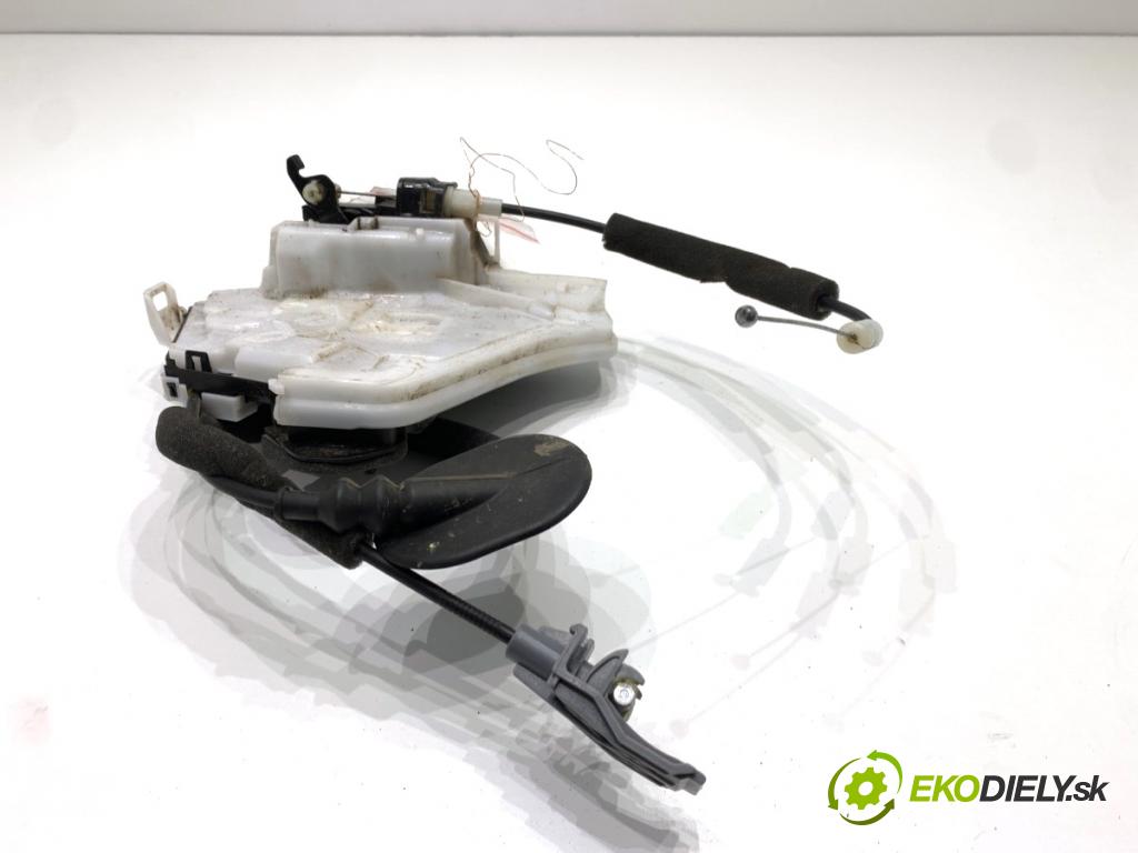 RENAULT ARKANA I SUV 2021 69 kW 1.5 E-TECH 145 1598 zámok Dvere pravy predný