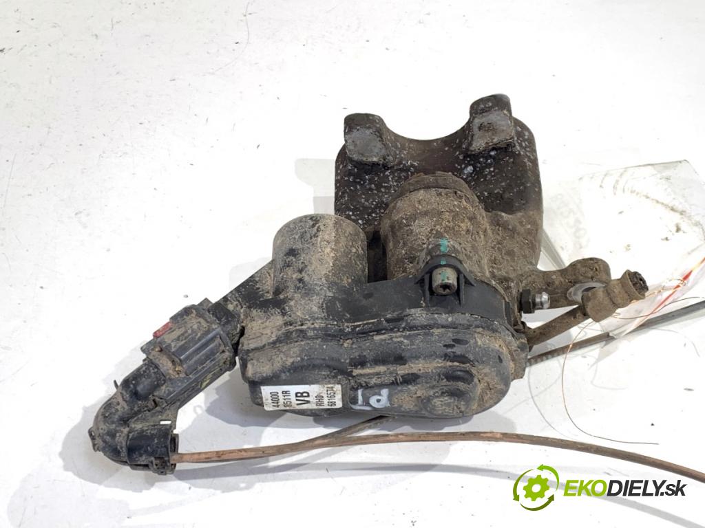 RENAULT ARKANA I SUV 2021 69 kW 1.5 E-TECH 145 1598 brzdič třmen pravý zadní část 440008511R