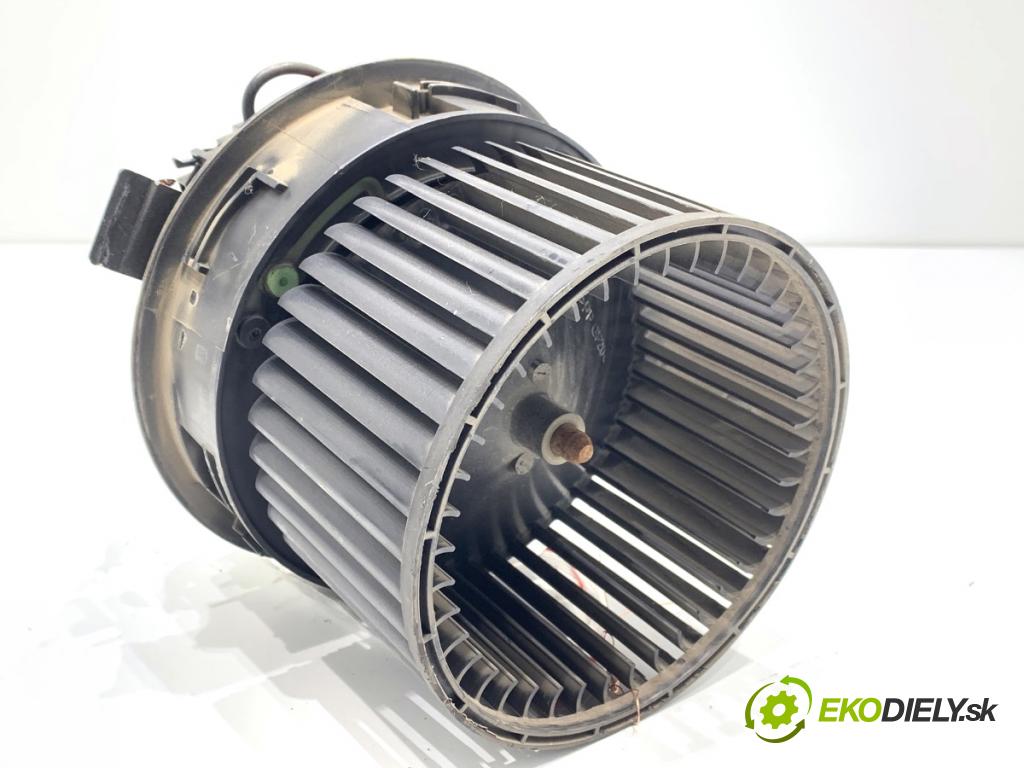 RENAULT ARKANA I SUV 2021 69 kW 1.5 E-TECH 145 1598 topení 