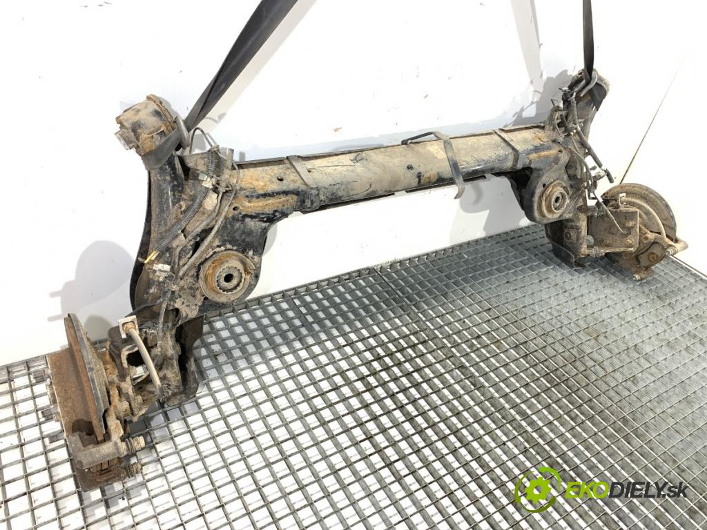 RENAULT ARKANA I SUV 2021 69 kW 1.5 E-TECH 145 1598 výztuha zadní část