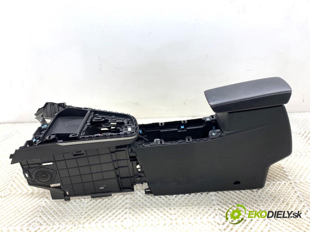 RENAULT ARKANA I SUV 2021 69 kW 1.5 E-TECH 145 1598 Tunel středový  (Středový tunel)