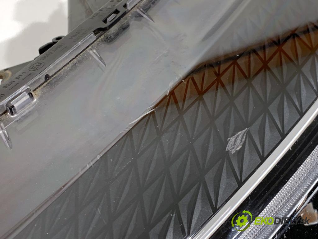 RENAULT ARKANA I SUV 2021 69 kW 1.5 E-TECH 145 1598 světlomet levý přední část 260602566R