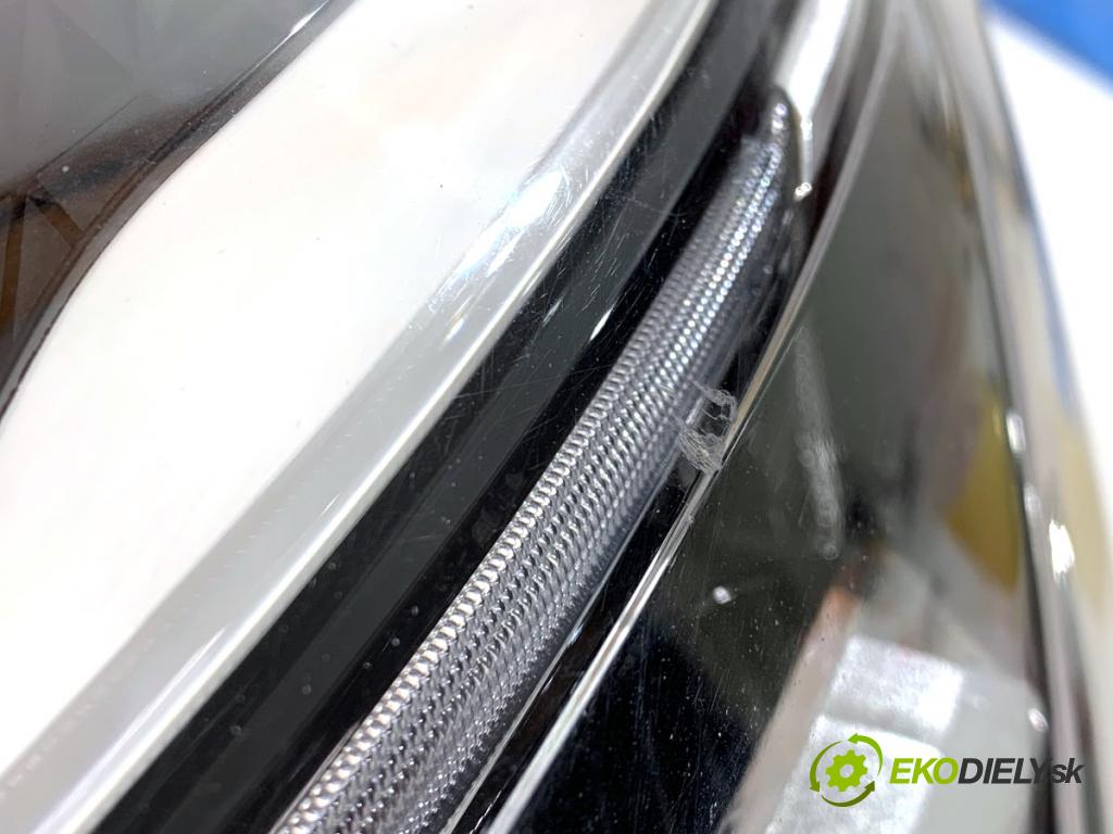 RENAULT ARKANA I SUV 2021 69 kW 1.5 E-TECH 145 1598 světlomet levý přední část 260602566R