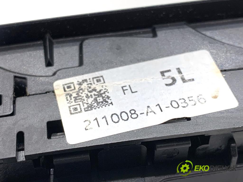 RENAULT ARKANA I SUV 2021 69 kW 1.5 E-TECH 145 1598 Prepínač okien 254107001R (Prepínacie páčky pod volantom)