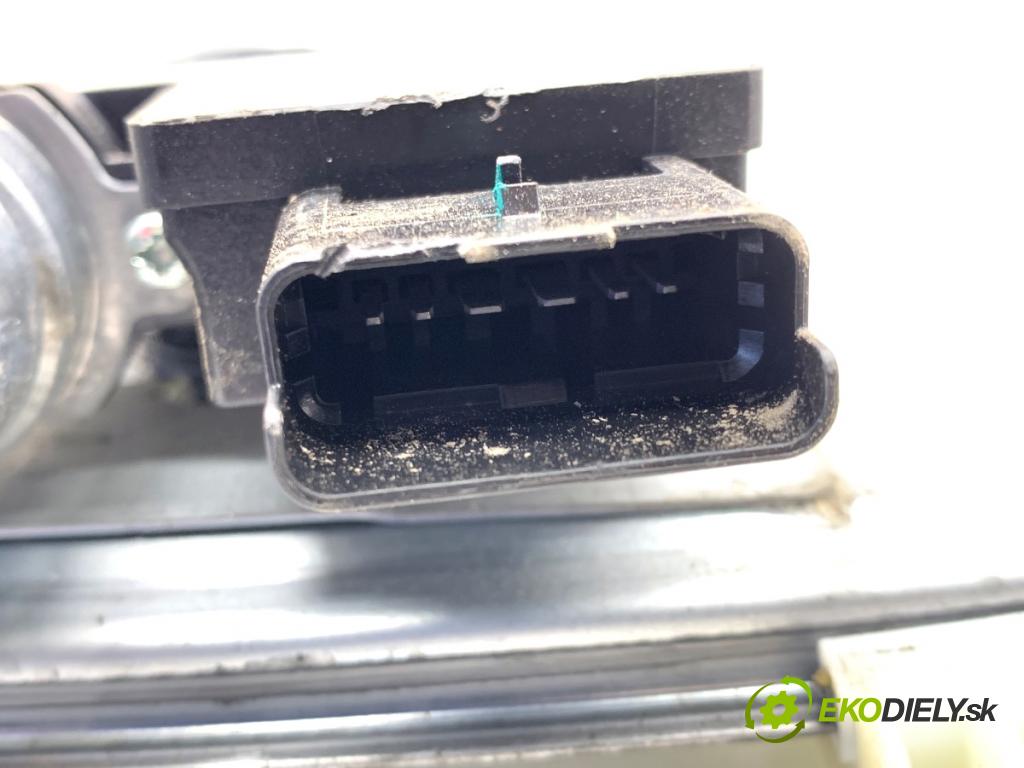 RENAULT ARKANA I SUV 2021 69 kW 1.5 E-TECH 145 1598 Mechanizmus okna ľavy predný 807215299R