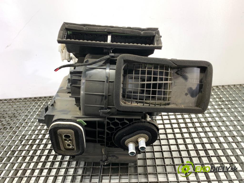 RENAULT ARKANA I SUV 2021 69 kW 1.5 E-TECH 145 1598 topné těleso radiátor topení 272704163R (Radiátor topení)