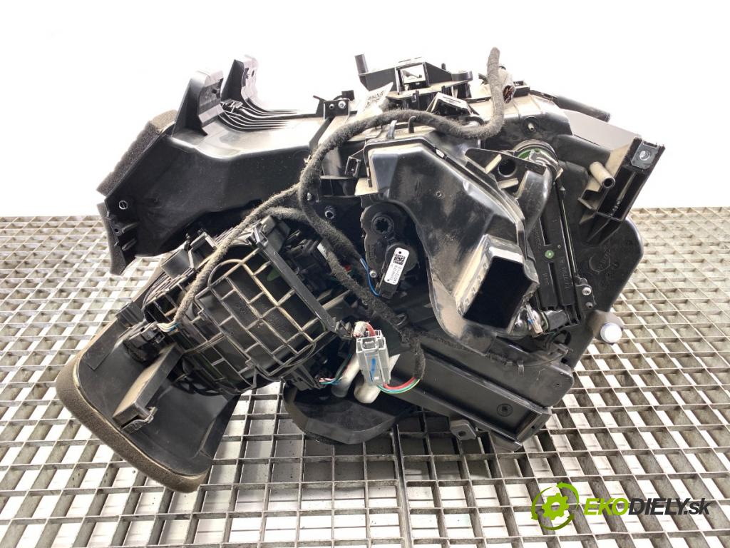 RENAULT ARKANA I SUV 2021 69 kW 1.5 E-TECH 145 1598 topné těleso radiátor topení 272704163R (Radiátor topení)