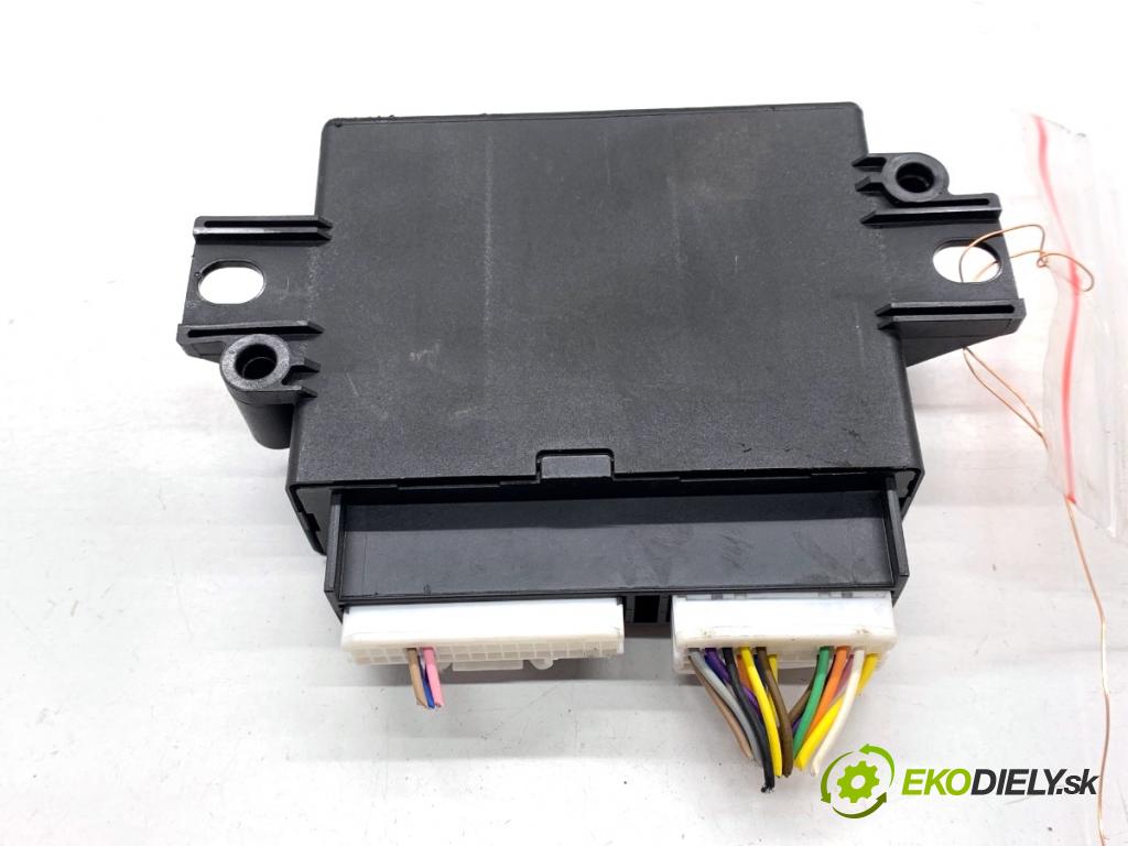 RENAULT ARKANA I SUV 2021 69 kW 1.5 E-TECH 145 1598 modul PDC 284L08347R (Řídící jednotka ostatní)