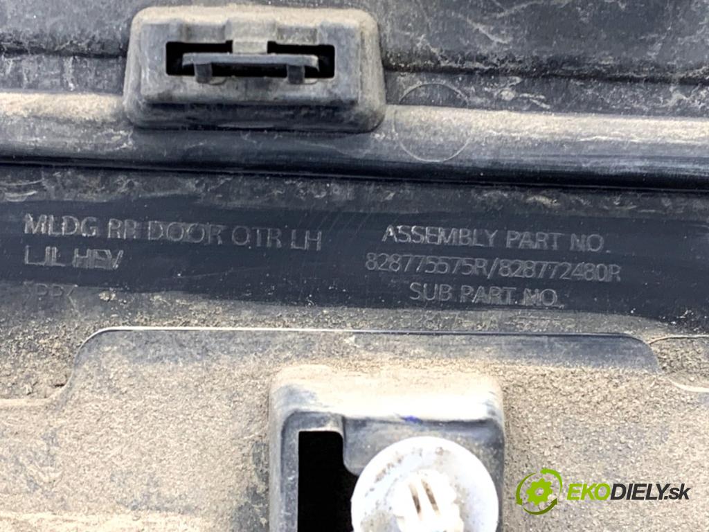 RENAULT ARKANA I SUV 2021 69 kW 1.5 E-TECH 145 1598 lišta dveře levý zadní část 828775575R