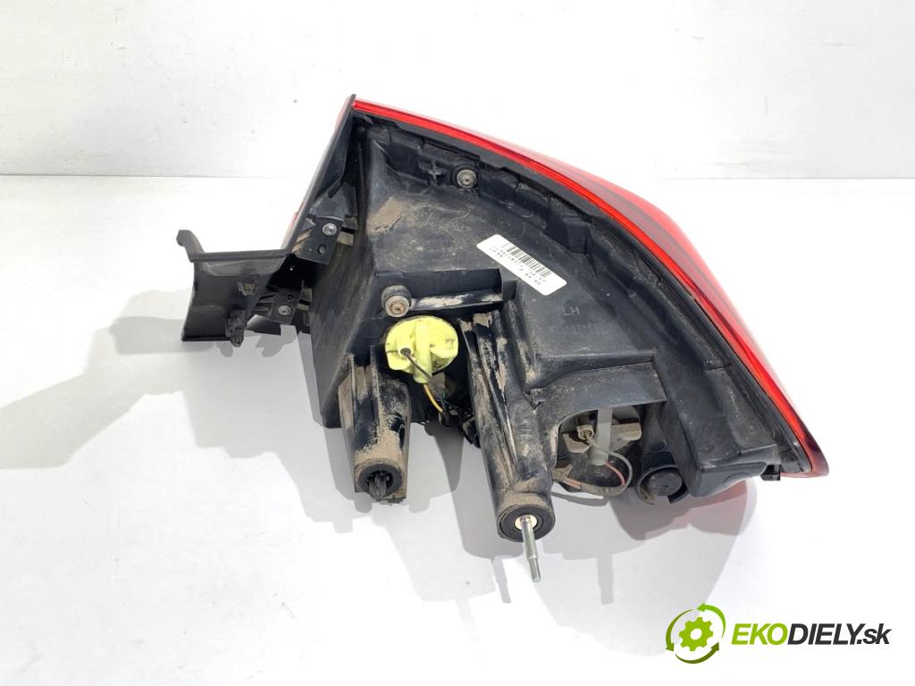 RENAULT ARKANA I SUV 2021 69 kW 1.5 E-TECH 145 1598 světlo levý zadní část 265552466R