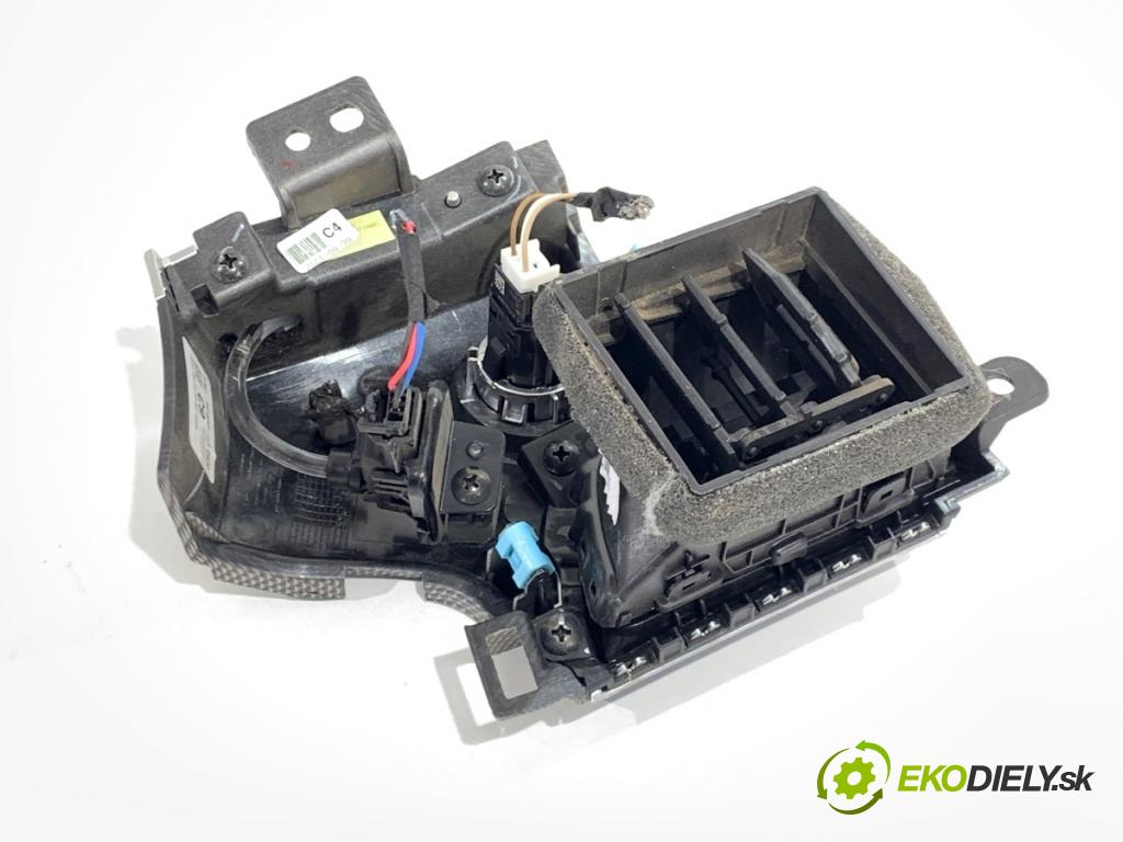 RENAULT ARKANA I SUV 2021 69 kW 1.5 E-TECH 145 1598 kratký topení přední část 683100329R 682113392R