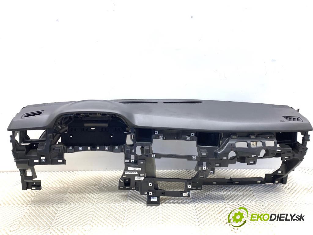 RENAULT ARKANA I SUV 2021 69 kW 1.5 E-TECH 145 1598 palubní doska POLŠTÁŘ: spolujezdce 