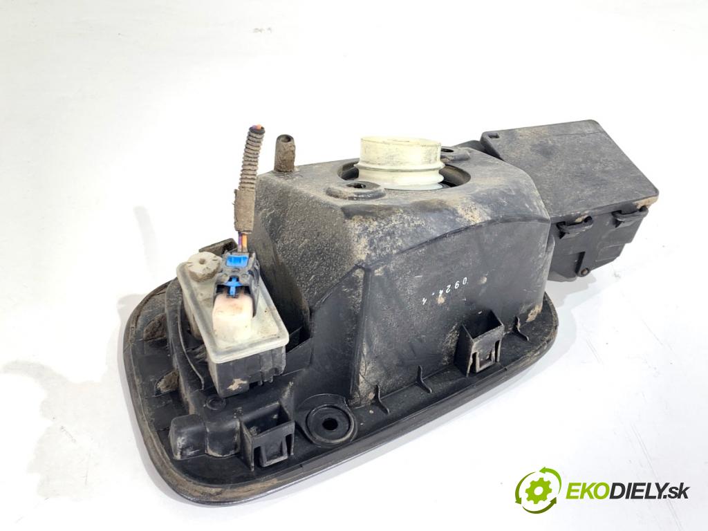 RENAULT ARKANA I SUV 2021 69 kW 1.5 E-TECH 145 1598 dvířka nádrže paliva 781207870R (Klika dveří ostatní)