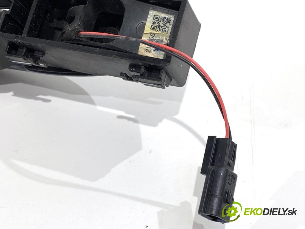 RENAULT ARKANA I SUV 2021 69 kW 1.5 E-TECH 145 1598 klika vnejší levý přední část