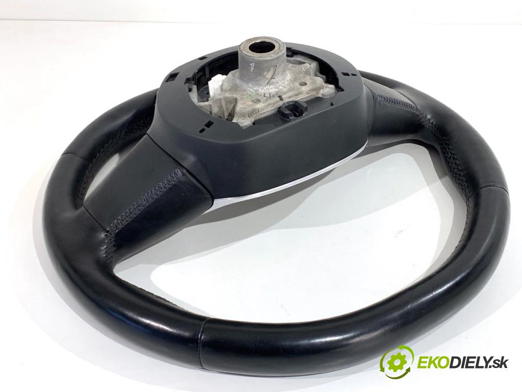 RENAULT ARKANA I SUV 2021 69 kW 1.5 E-TECH 145 1598 volant  (Volant)