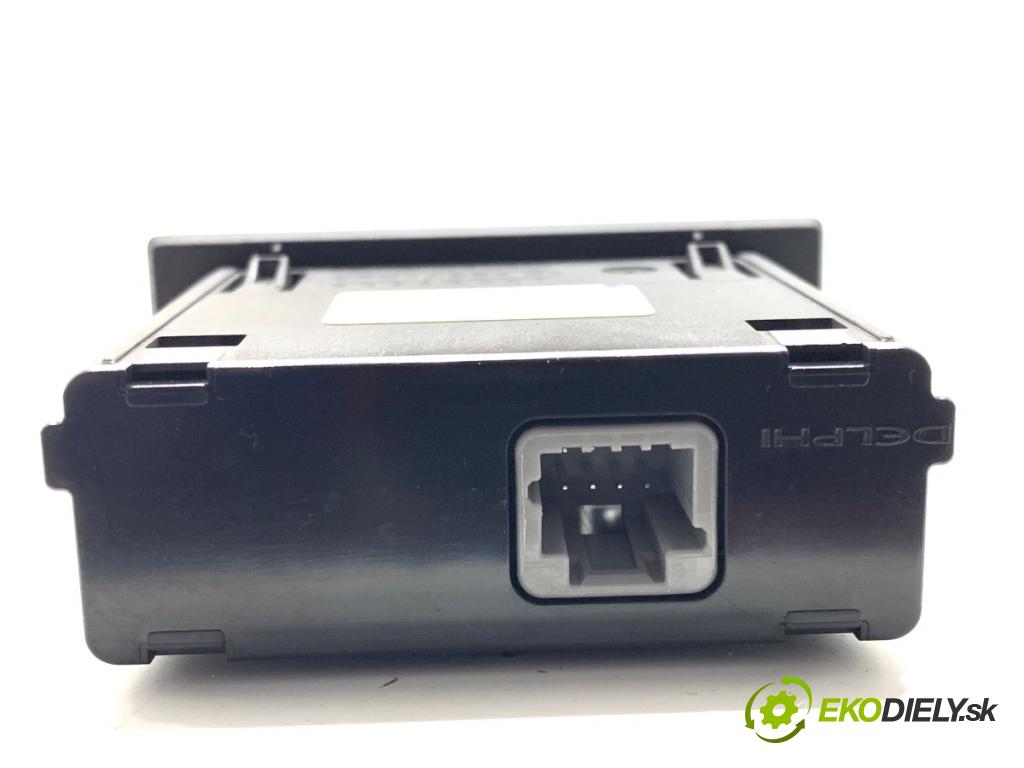 RENAULT ARKANA I SUV 2021 69 kW 1.5 E-TECH 145 1598 HNÍZDO: USB 280230033R