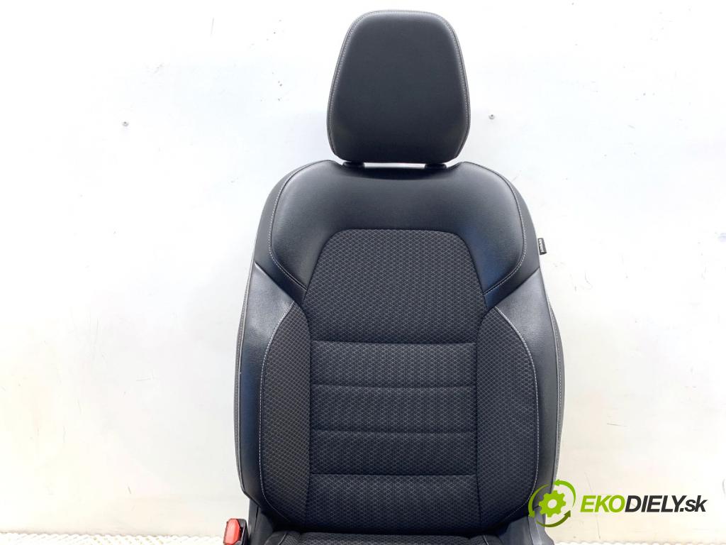 RENAULT ARKANA I SUV 2021 69 kW 1.5 E-TECH 145 1598 sedadlo levý přední část