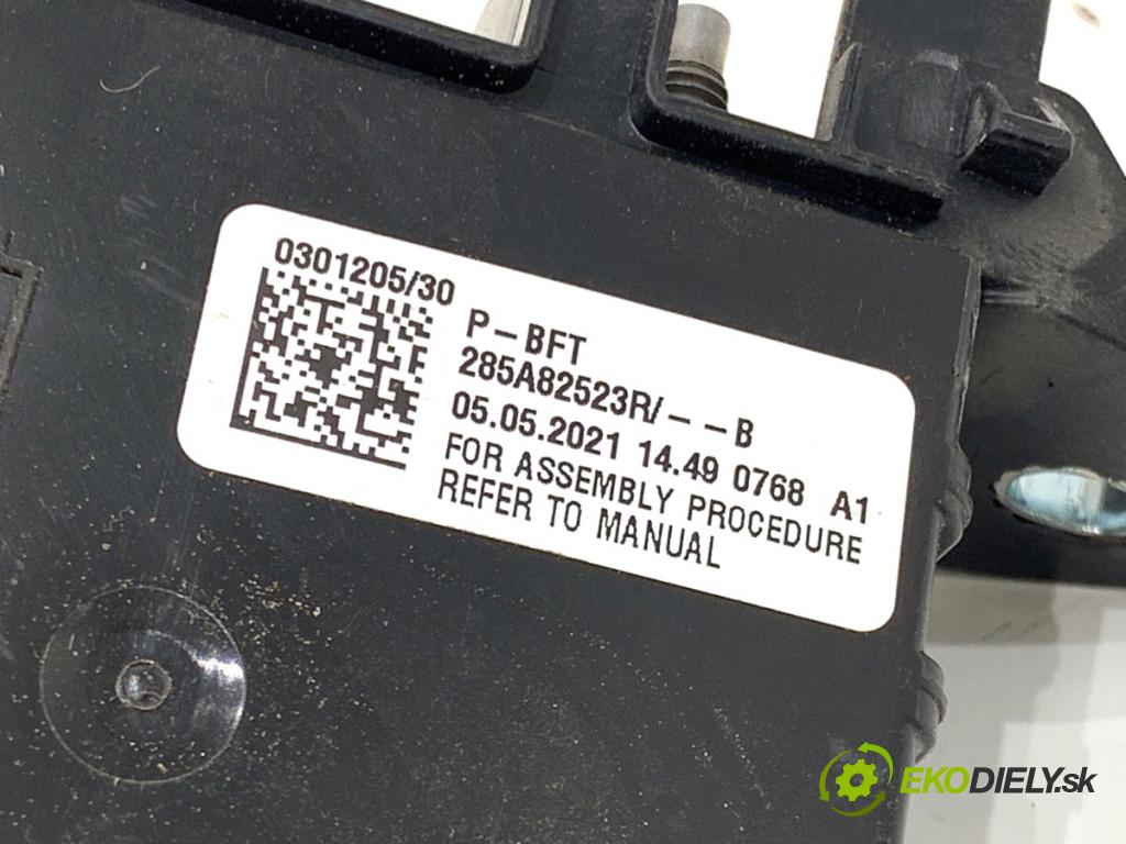 RENAULT ARKANA I SUV 2021 69 kW 1.5 E-TECH 145 1598 svorka plus 285A82523R