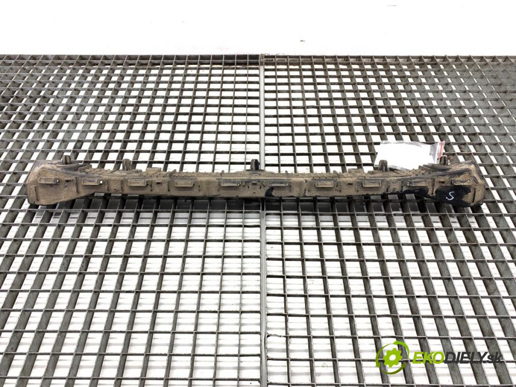 RENAULT ARKANA I SUV 2021 69 kW 1.5 E-TECH 145 1598 úchyt nárazníka zadní část středový 