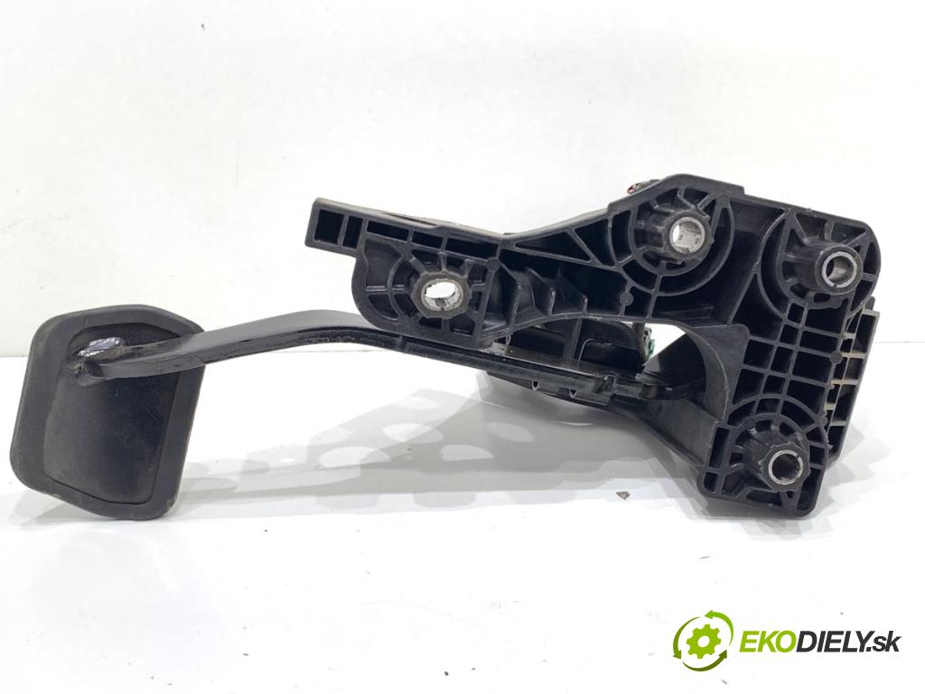 RENAULT ARKANA I SUV 2021 69 kW 1.5 E-TECH 145 1598 pedal brzdy 180207059R