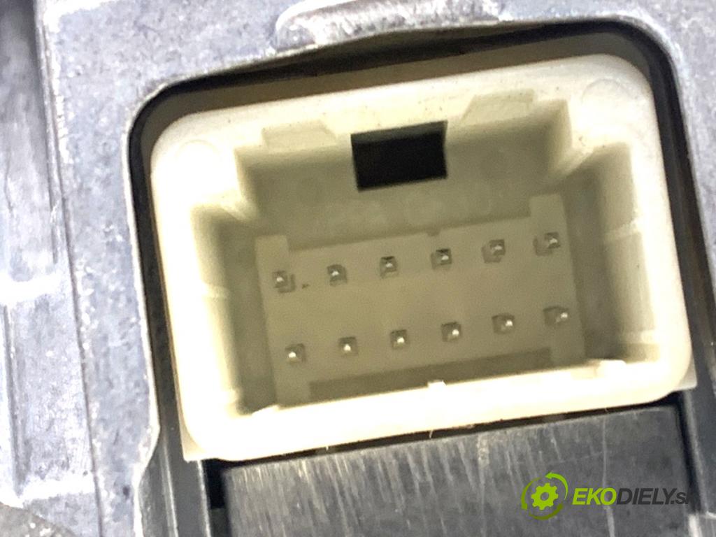 RENAULT ARKANA I SUV 2021 69 kW 1.5 E-TECH 145 1598 KAMERA okna PŘEDNÍ 284628217R