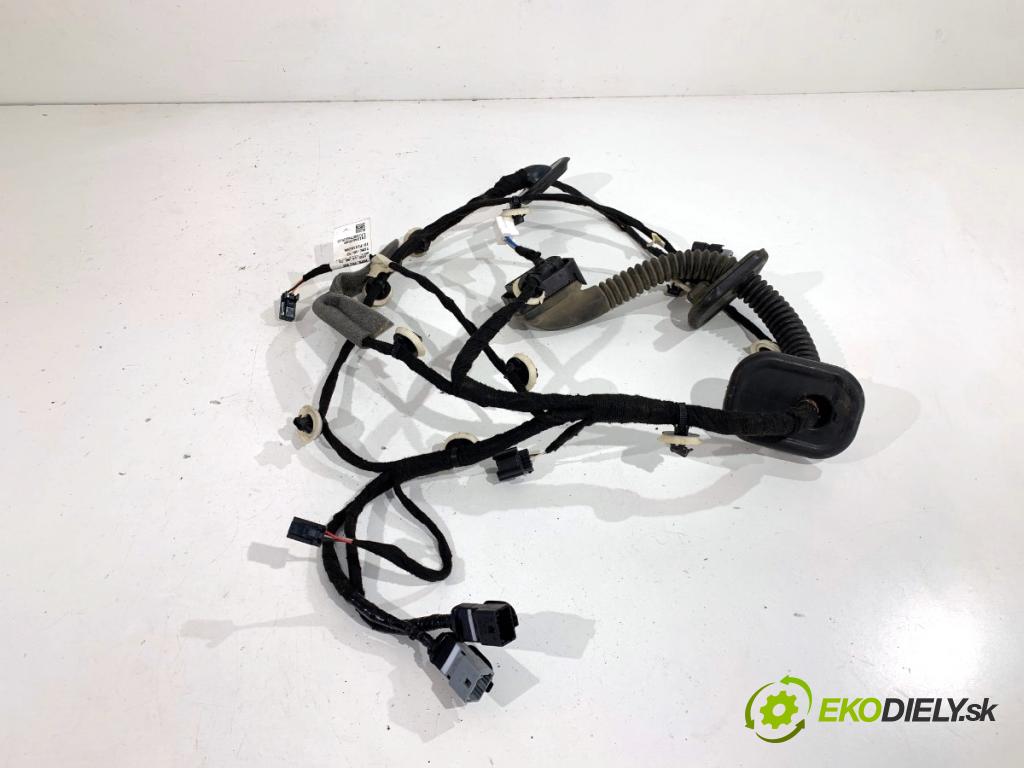 RENAULT ARKANA I SUV 2021 69 kW 1.5 E-TECH 145 1598 káblovačka dveře přední část pravý 241246054R