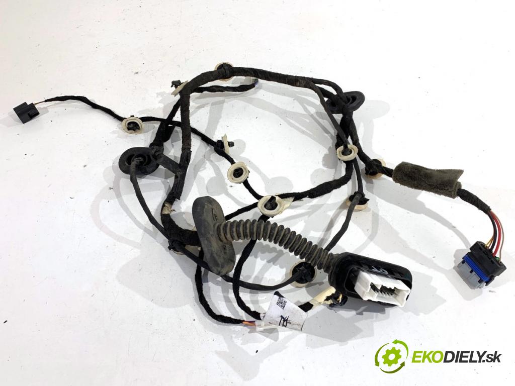 RENAULT ARKANA I SUV 2021 69 kW 1.5 E-TECH 145 1598 káblovačka dveře zadní část pravý 241261344R