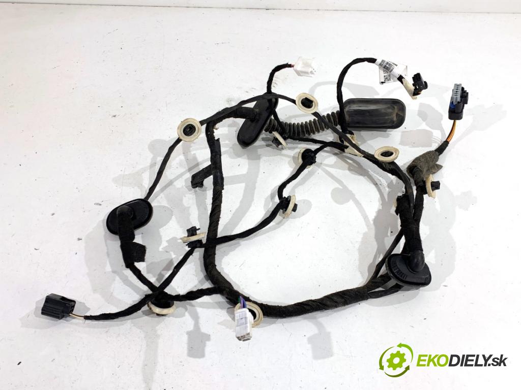 RENAULT ARKANA I SUV 2021 69 kW 1.5 E-TECH 145 1598 Káblovačka Dvere zad pravy 241261344R