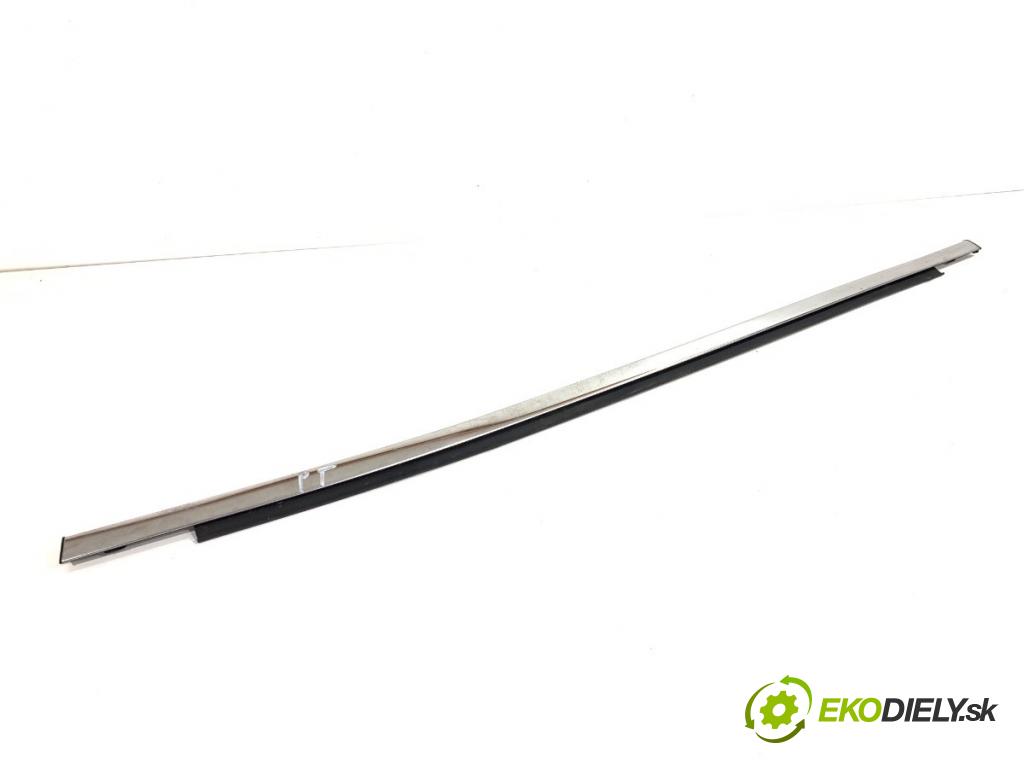 RENAULT ARKANA I SUV 2021 69 kW 1.5 E-TECH 145 1598 lišta Sbírání: zadní část pravý