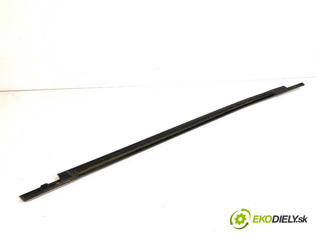 RENAULT ARKANA I SUV 2021 69 kW 1.5 E-TECH 145 1598 lišta Sbírání: zadní část levý