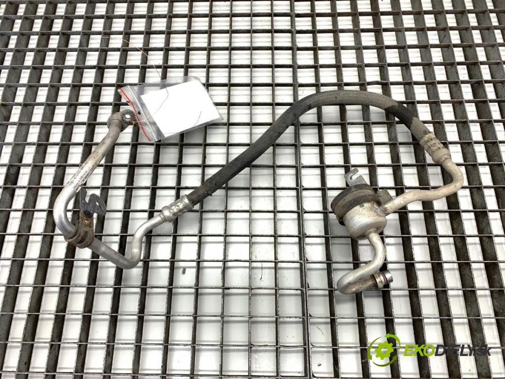 RENAULT ARKANA I SUV 2021 69 kW 1.5 E-TECH 145 1598 rúrka klimatizace  (Trubka klimatizace)