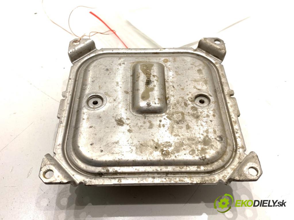 RENAULT ARKANA I SUV 2021 69 kW 1.5 E-TECH 145 1598 Menič XENON 260556623R (Riadiaca jednotka xenónu)