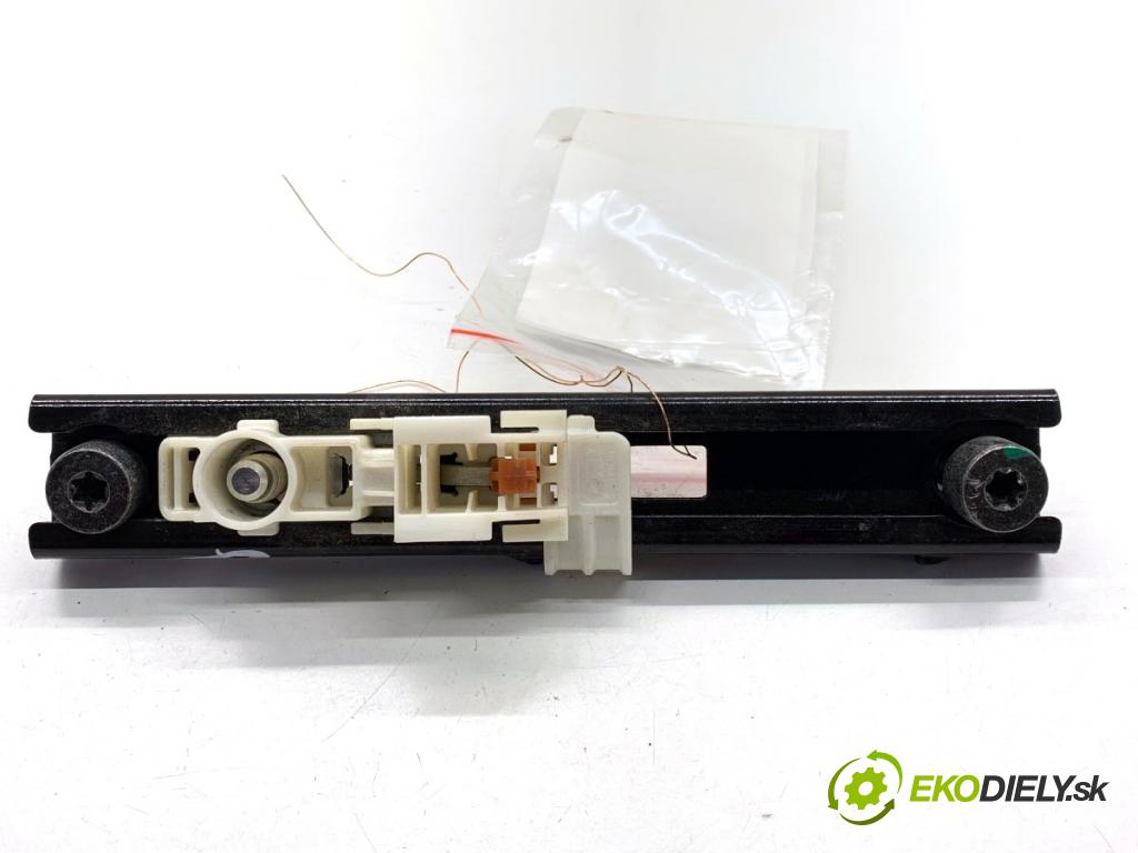 RENAULT ARKANA I SUV 2021 69 kW 1.5 E-TECH 145 1598 ZIP: nastavení PASA pravý 878241445R