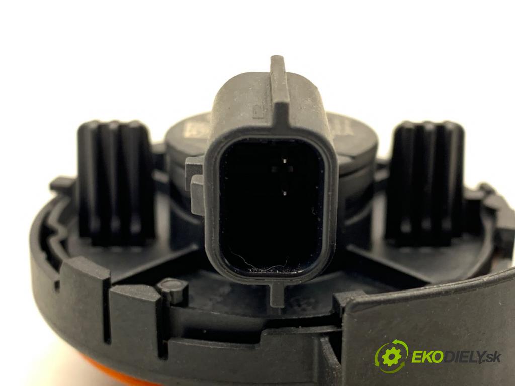 RENAULT ARKANA I SUV 2021 69 kW 1.5 E-TECH 145 1598 Snímač nárazu 988332989R (Snímač nárazu)